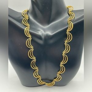 Vintage Monet Gold Triple Scallop Crescent Moon Shape Necklace